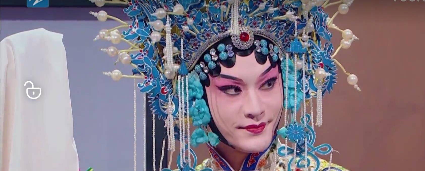 ayx官方认证平台太阳新秀表现惊艳，全场观众掌声不断，不同评论过程.