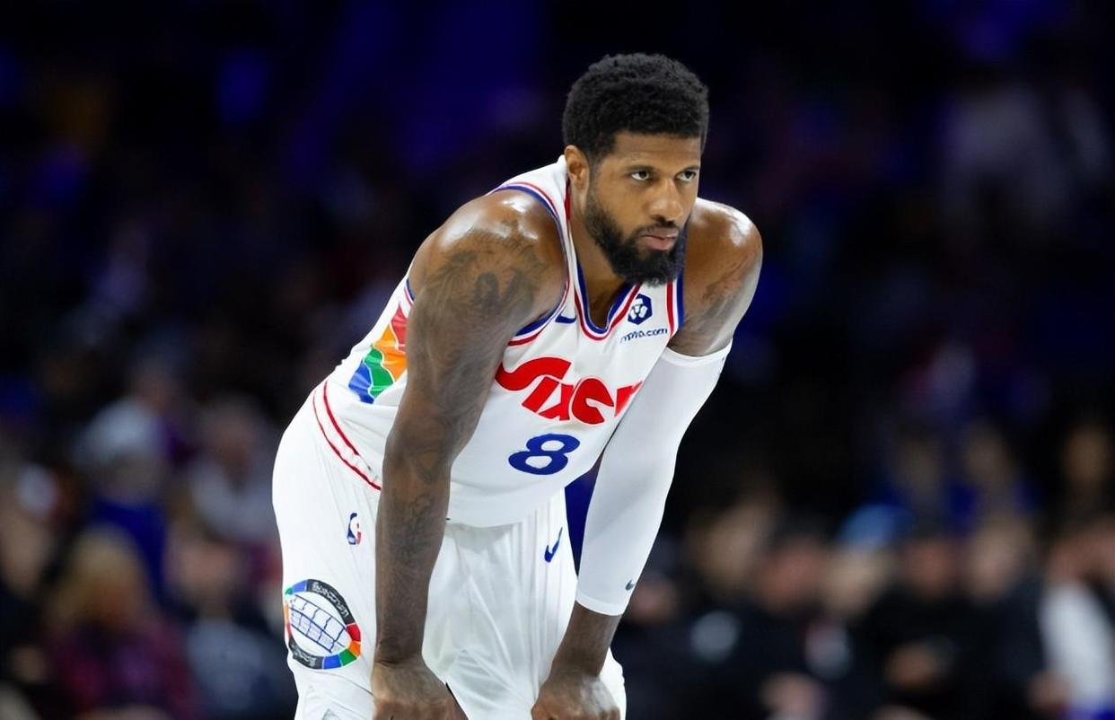 爱游戏体育76人核心球员伤退，球队未来走势成疑，主要提高市场.